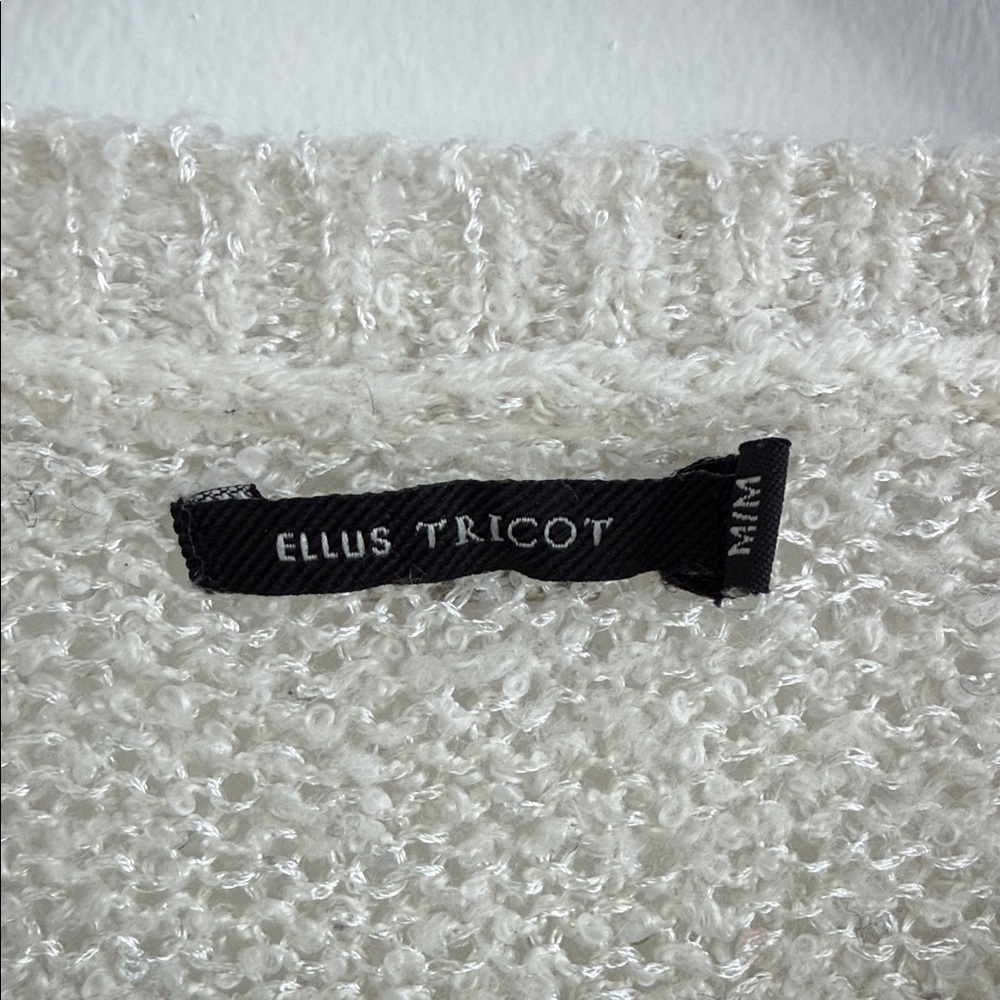 Chic White Knit Sweater with Shoulder Accents - Picture 2 of 5